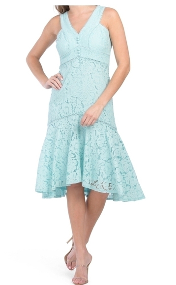 𝅺Taylor Sleeveless V Neck Lace Dress - Picture 1 of 5